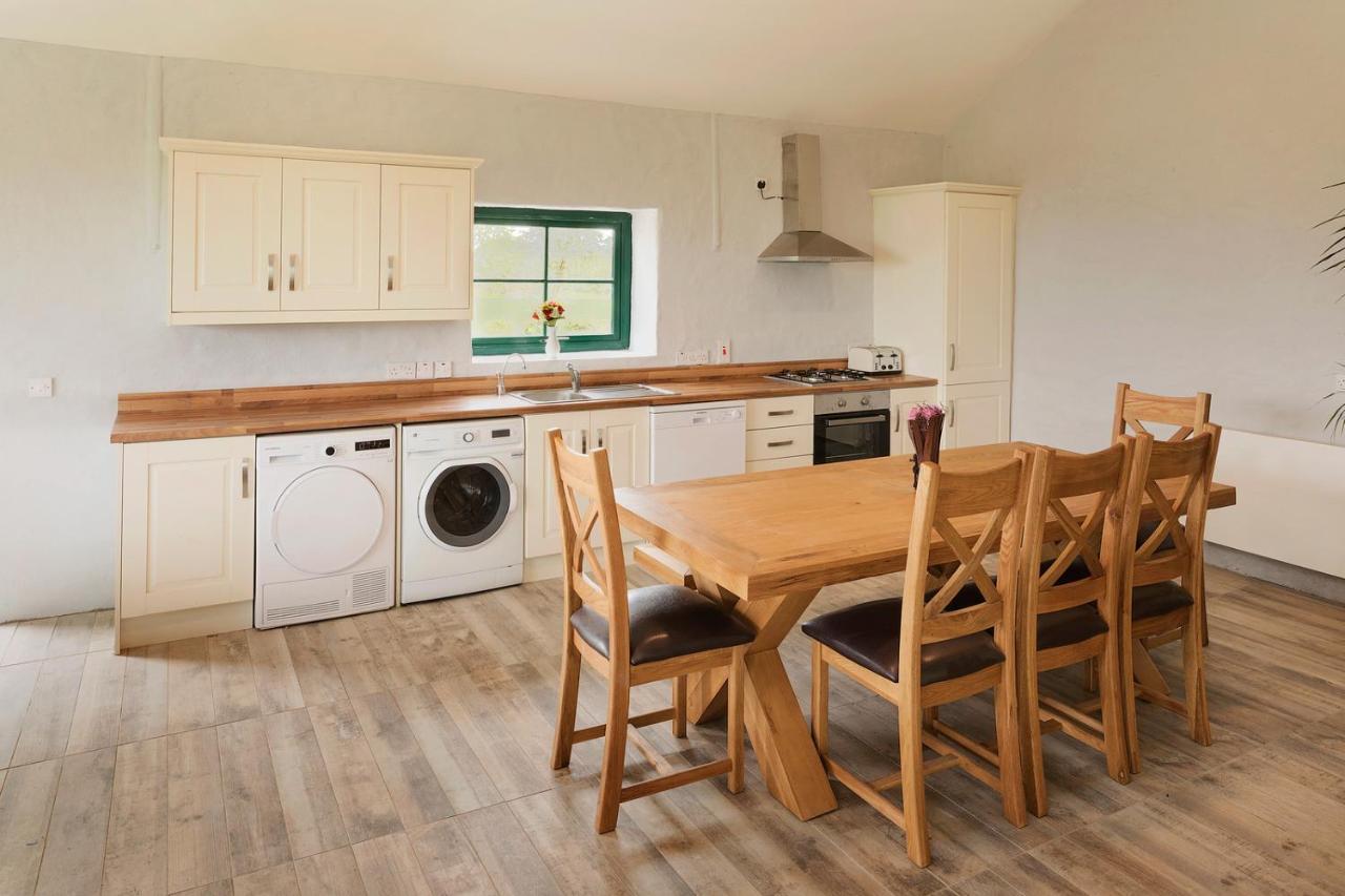 Oakwell Holiday Village Ramelton Exterior photo